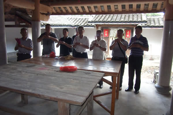 鼠标指向看大图