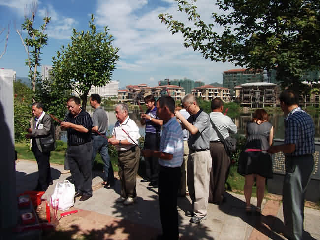 鼠标指向看大图